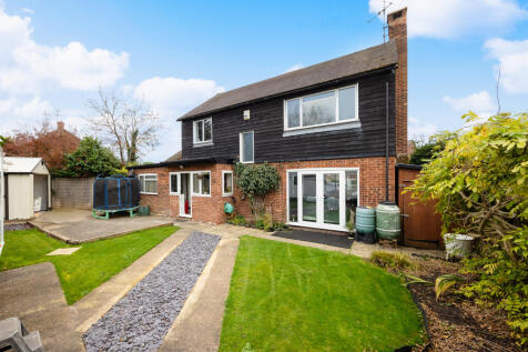 22 Ligo Avenue, HP22 5TX-8