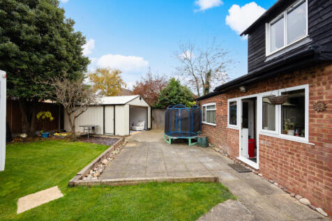 22 Ligo Avenue, HP22 5TX-10
