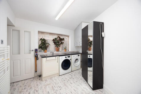22 Ligo Avenue, HP22 5TX-13