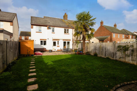 29 Woodford Close HP19 7FS-7