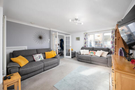 29 Woodford Close HP19 7FS-3