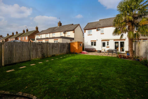 29 Woodford Close HP19 7FS-9