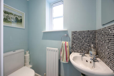 29 Woodford Close HP19 7FS-21