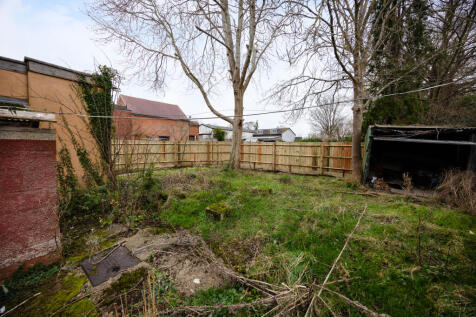 184 Bierton Road-4