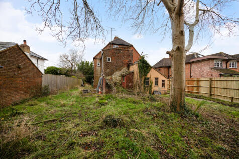 184 Bierton Road-6