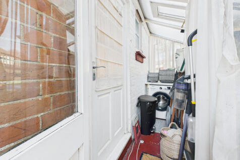 estate agents in aylesbury-42