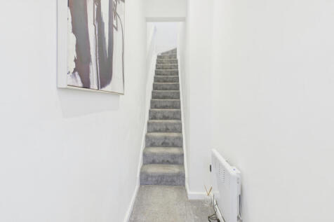 CAM04968G0-PR0033-STILL006
