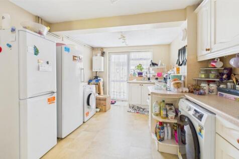 CAM04968G0-PR0041-STILL002