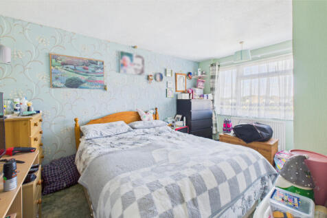 CAM04968G0-PR0041-STILL007