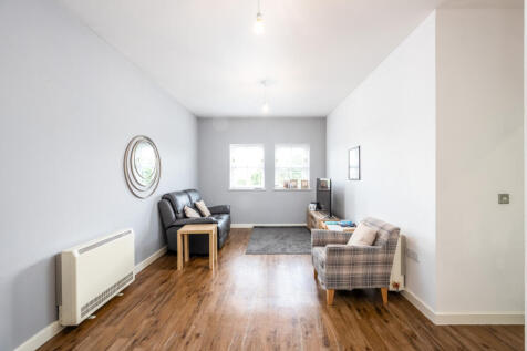27 Broka Court, Aylesbury HP19 7HX-11