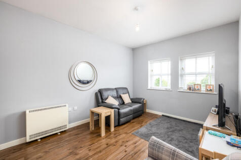 27 Broka Court, Aylesbury HP19 7HX-13