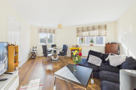 CAM04968G0-PR0073-STILL011