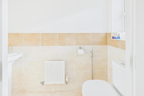 CAM04968G0-PR0073-STILL005