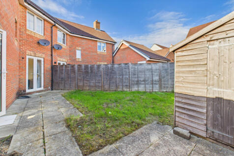 CAM04968G0-PR0073-STILL009