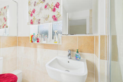 CAM04968G0-PR0073-STILL018