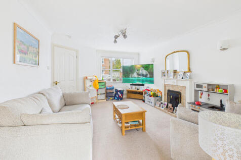 CAM04968G0-PR0075-STILL008