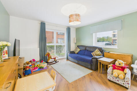 CAM04968G0-PR0076-STILL005