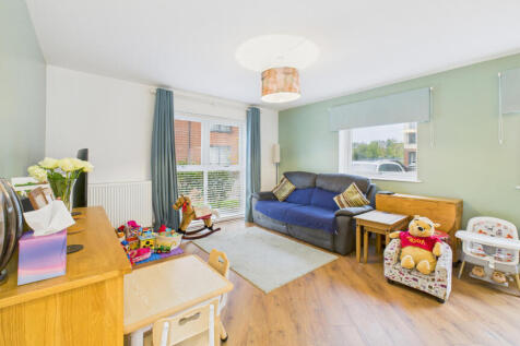 CAM04968G0-PR0076-STILL006