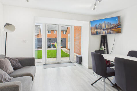 CAM04968G0-PR0077-STILL012