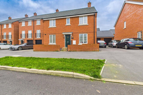 1-CAM04968G0-PR0085-STILL019