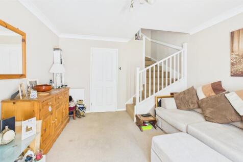 CAM04968G0-PR0037-STILL010