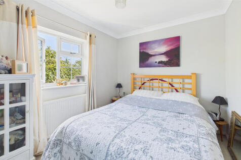 CAM04968G0-PR0037-STILL011