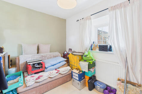 CAM04968G0-PR0037-STILL016