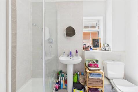 CAM04968G0-PR0037-STILL015