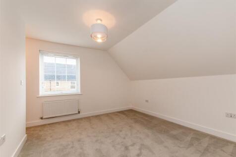 12a Hoo Farm Way_0025.jpg
