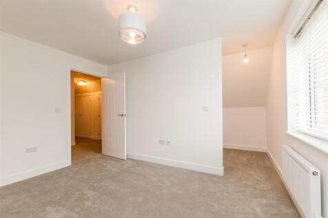 12a Hoo Farm Way_0026.jpg