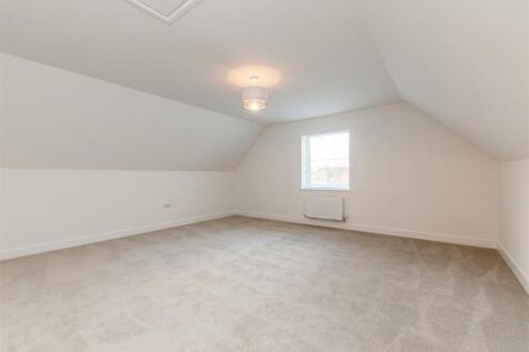 12a Hoo Farm Way_0030.jpg