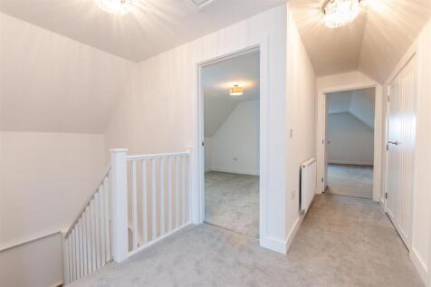 12a Hoo Farm Way_0035.jpg