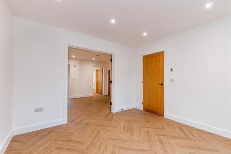 1 Hawthorne Mews_0028.jpg