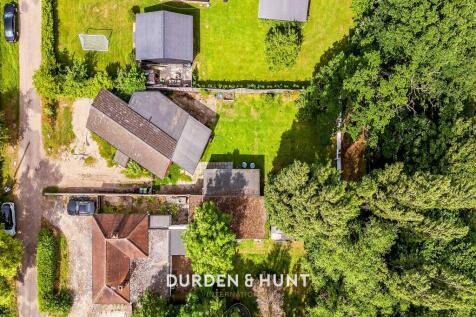 Theydon-4.1.jpg