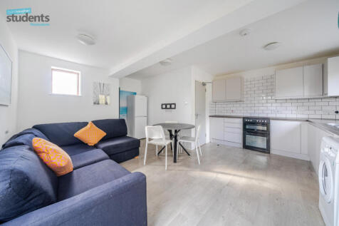 6945d302-8b88-413...