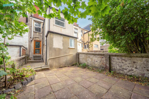 a807c6d9-be2c-4f5...