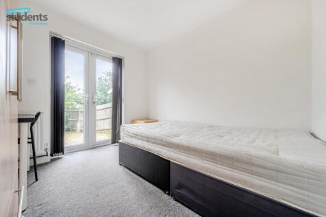 b2bd4430-815d-47b...