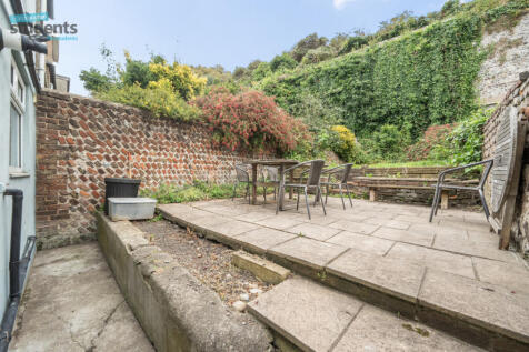 e1b618ff-1f7c-41b...