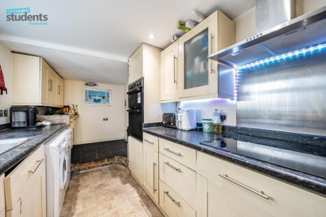 a43f73a2-77c8-495...