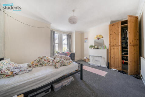 b509b276-0a7e-468...