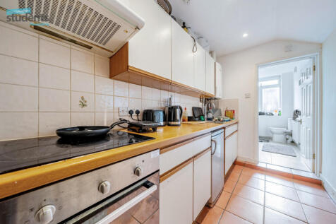 10a6c821-ebca-4a5...