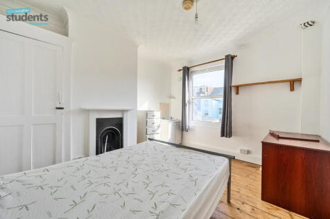 12bf83d1-11d7-402...