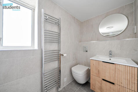 87d8ac0d-8043-4dd...