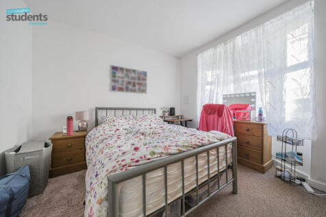 6cfe03ee-44e4-477...