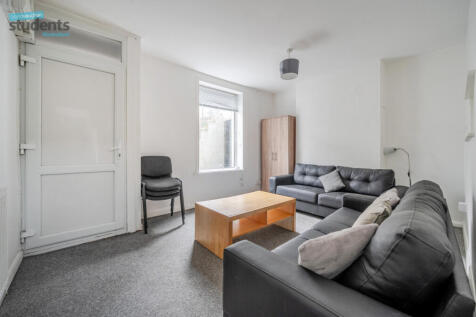 aeca45b5-5c5e-4bd...