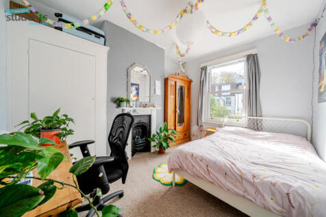 d4bdc0db-3dd6-4f5...