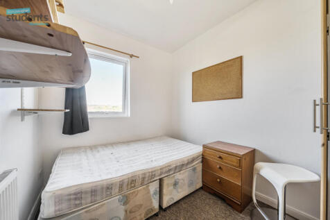 8b15f45c-7b5a-416...