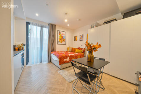 64e74797-c248-487...