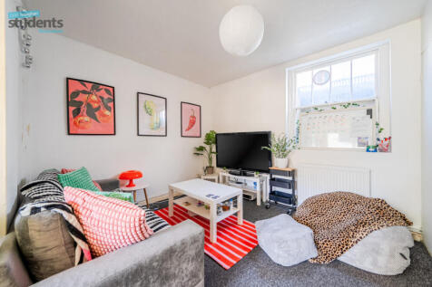 f4046bd8-c178-426...