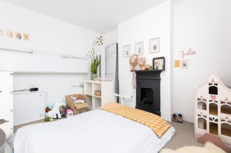82 Whinbush Road-4.jpg